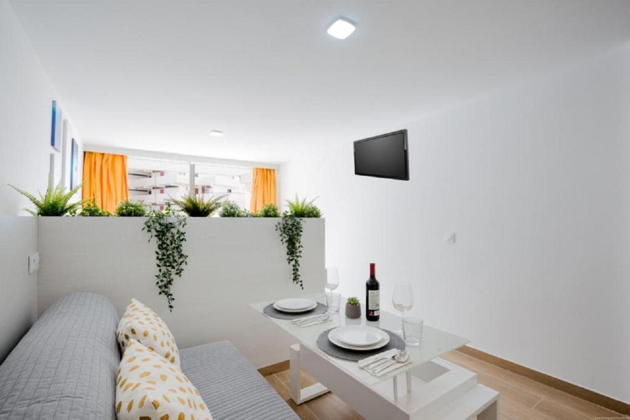 319 Modern Accommodation,Sea View, Wi Fi And Pool プラヤ・デ・ラス・アメリカス エクステリア 写真